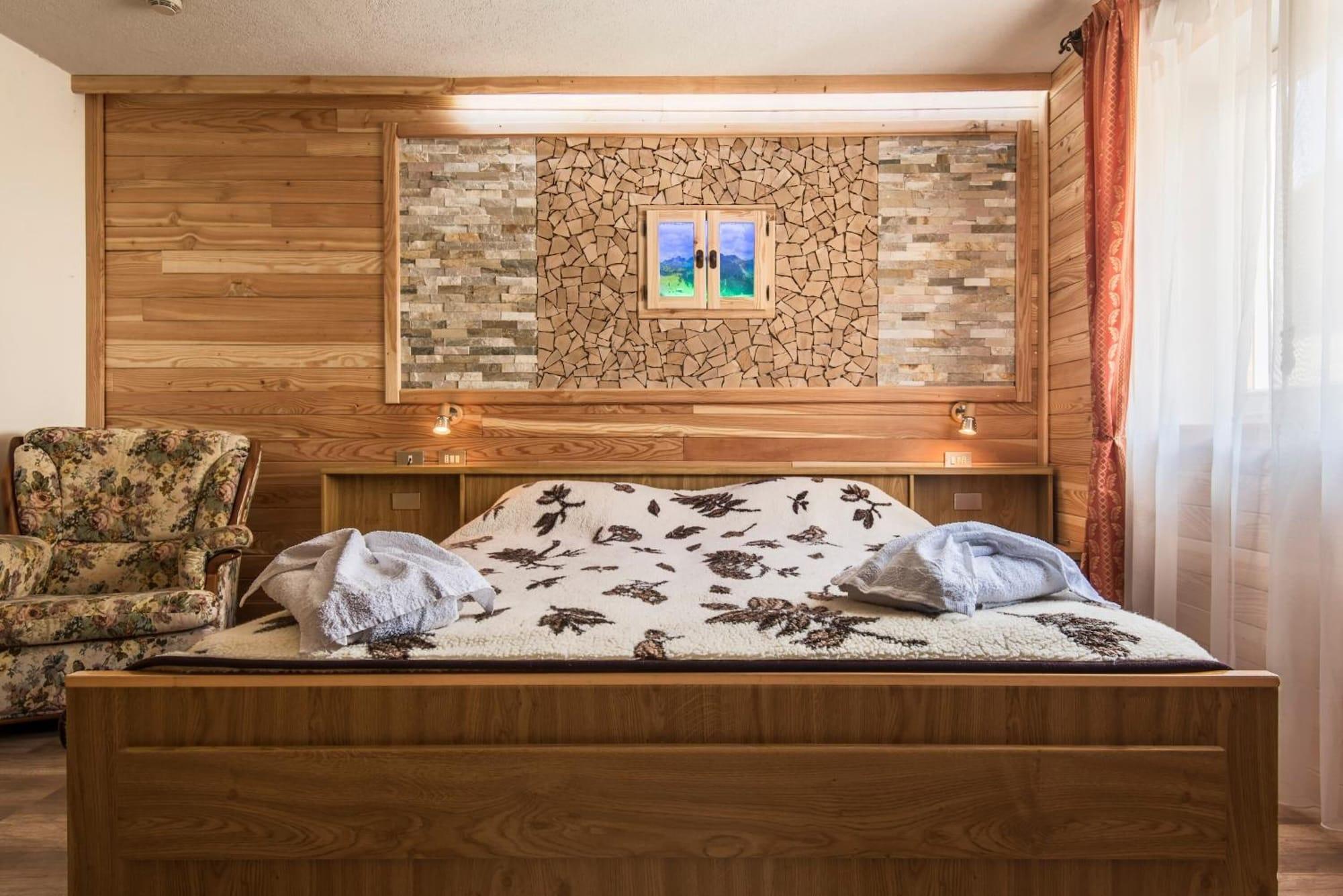 Hotel Rododendro Val Di Fassa Campitello di Fassa Esterno foto