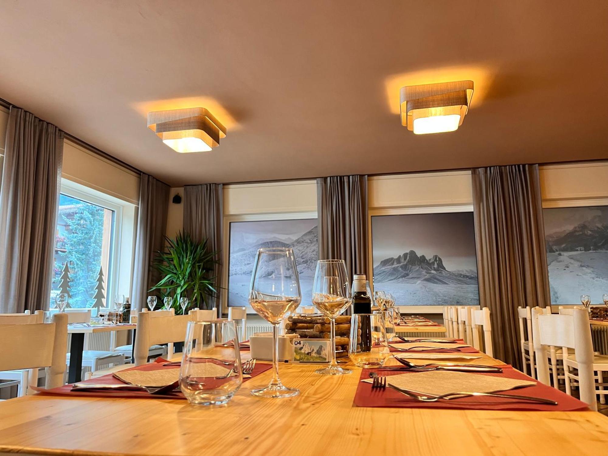 Hotel Rododendro Val Di Fassa Campitello di Fassa Esterno foto