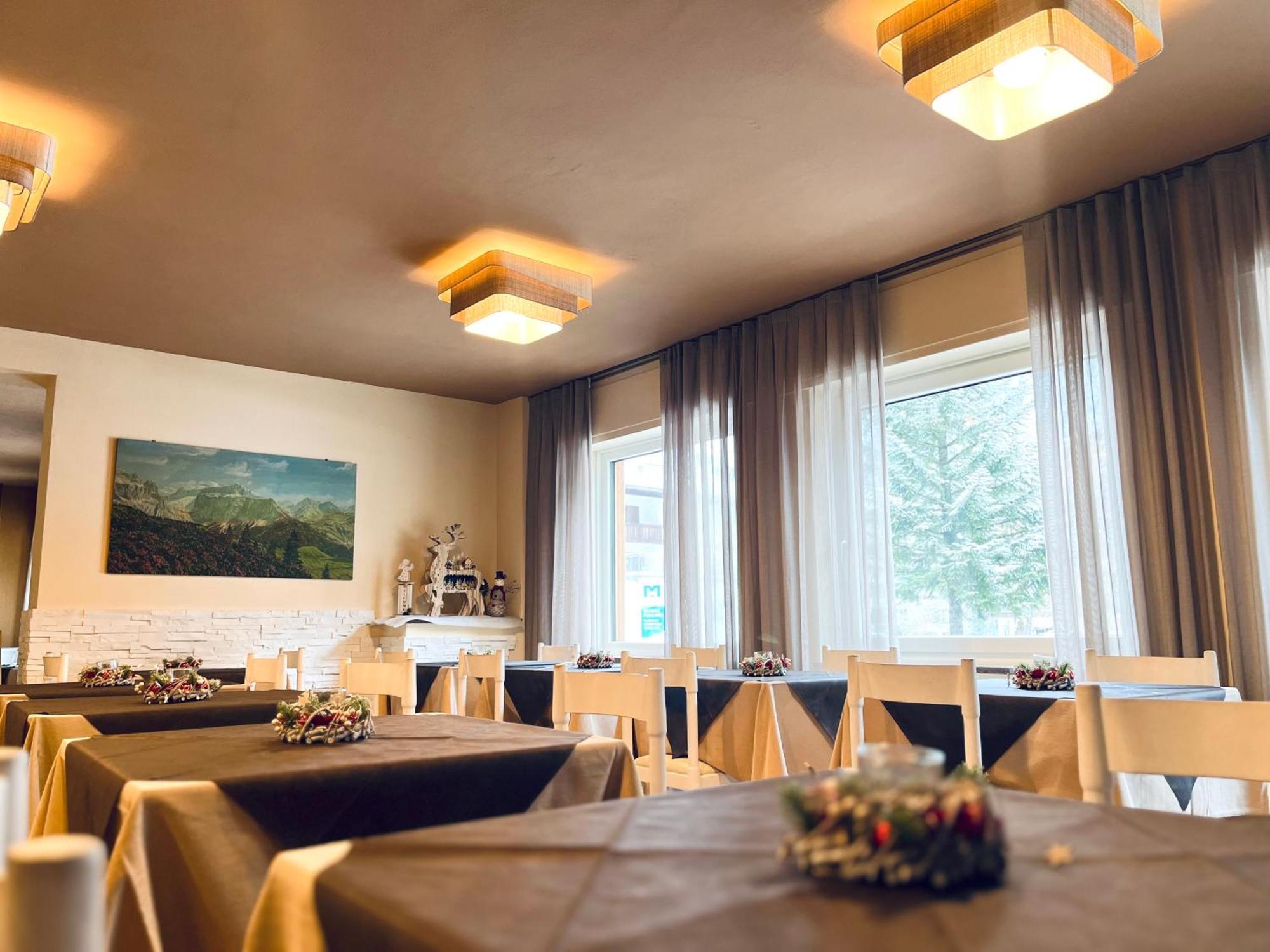 Hotel Rododendro Val Di Fassa Campitello di Fassa Esterno foto