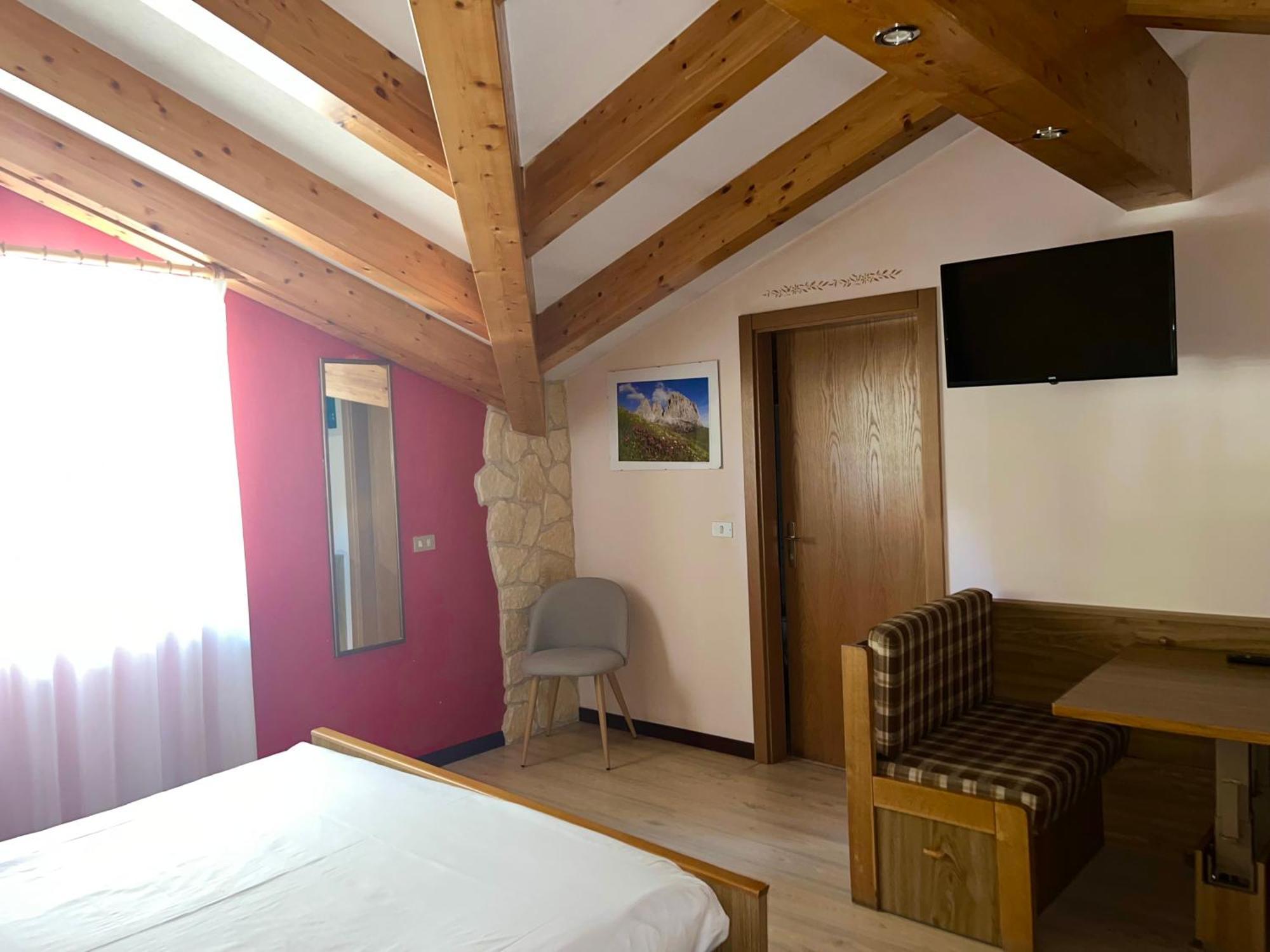 Hotel Rododendro Val Di Fassa Campitello di Fassa Esterno foto